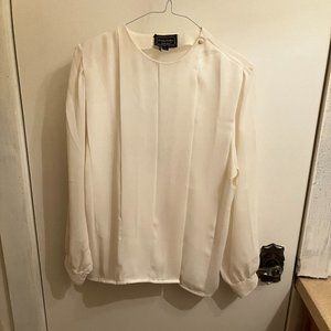 Lady Collins size small 8, cream blouse